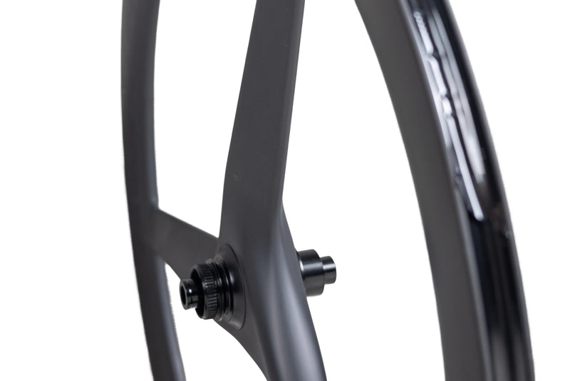 Load image into Gallery viewer, KOMCAS Tri Blade Triathlon Disc Brake Carbon Front Wheel