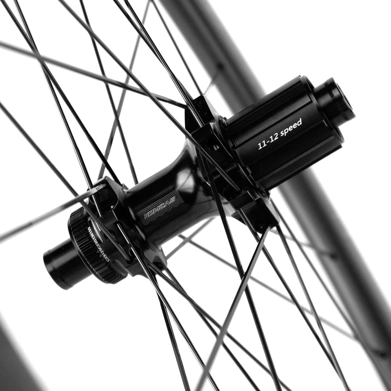 Load image into Gallery viewer, KOMCAS Super 50mm Road Bike Carbon Wheel Rim Brake