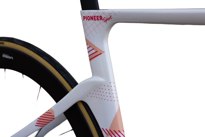 Load image into Gallery viewer, Koseea Pioneer Sport 105 Di2 Carbon Road Bike