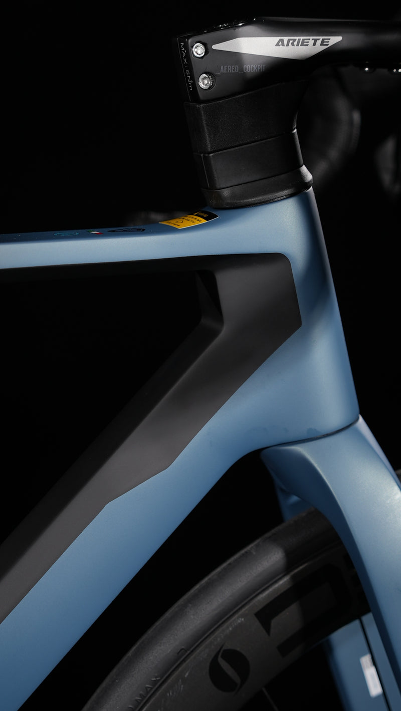 Load image into Gallery viewer, Java J-Air Volata Endurance Carbon Road Bike R7120