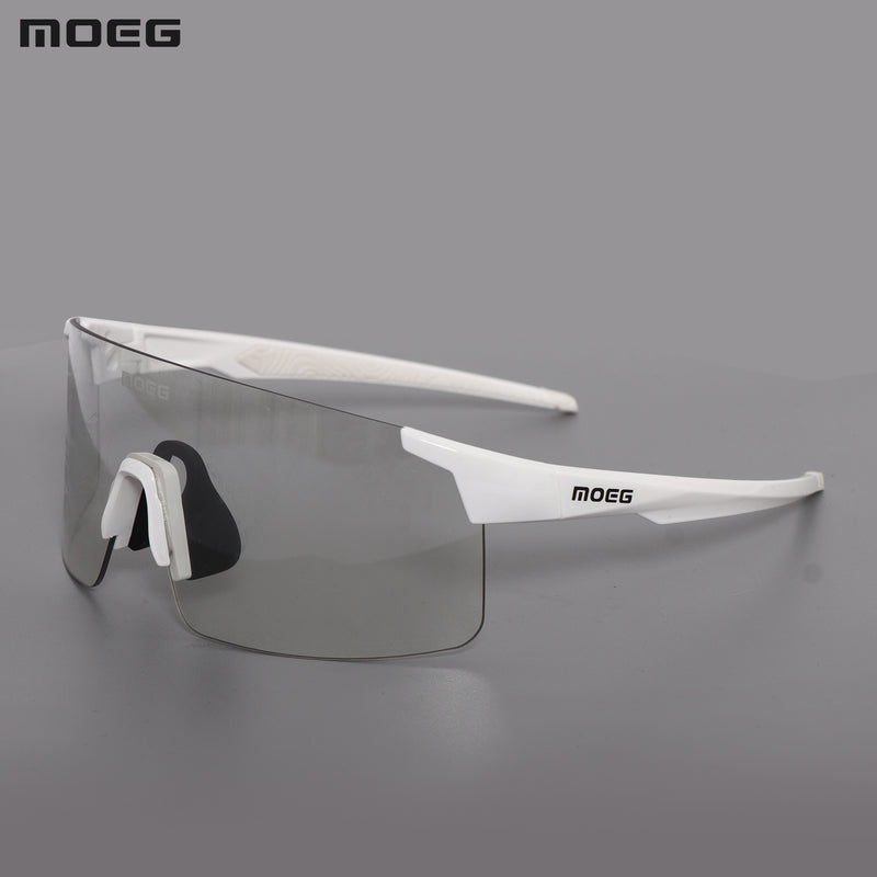 Load image into Gallery viewer, MOEG Cycling Sunglasses Anti Fog Photochromic Lens MO993 (08/09)
