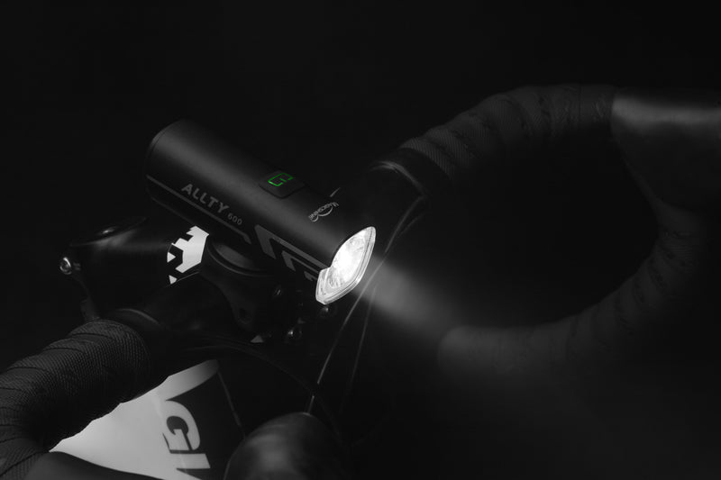 Load image into Gallery viewer, Magicshine ALLTY600 Rechargeable USB-C Bike Light