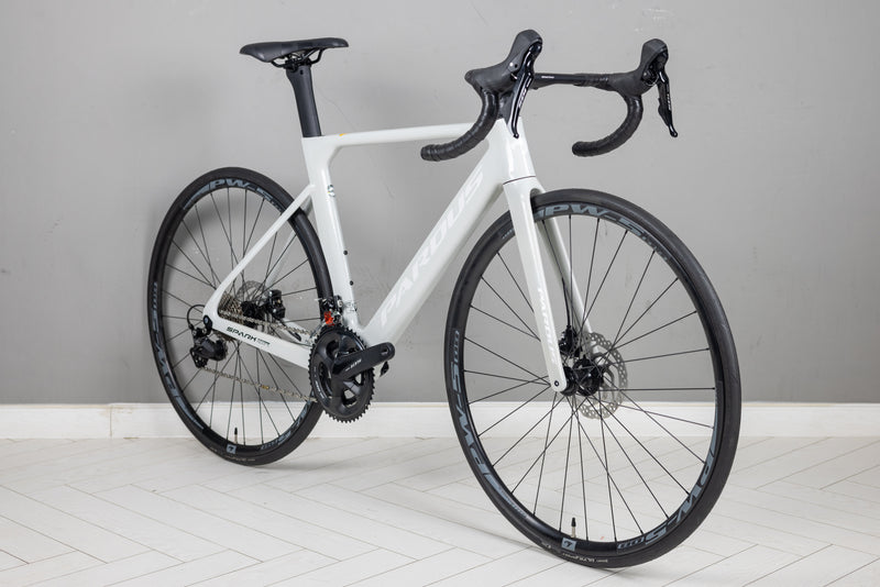 Load image into Gallery viewer, Pardus Spark RS 105 R7020 Carbon Road Bike with Carbon Wheel warehouse Clearance
