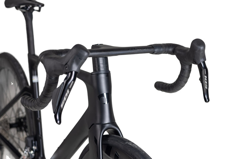 Load image into Gallery viewer, Pardus Spark Sport 105 Di2 12 Speed Carbon Road Bike with Carbon Wheelset
