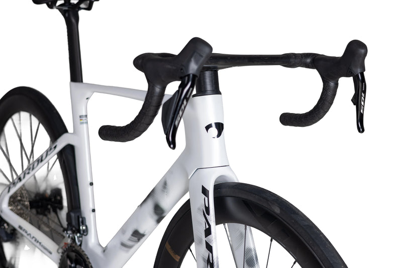 Load image into Gallery viewer, Pardus Spark Sport 105 Di2 12 Speed Carbon Road Bike with Carbon Wheelset
