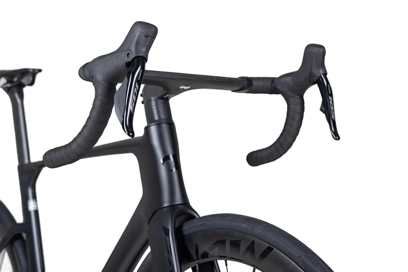 Load image into Gallery viewer, Pardus Spark Sport 105 Di2 12 Speed Carbon Road Bike with Carbon Wheelset
