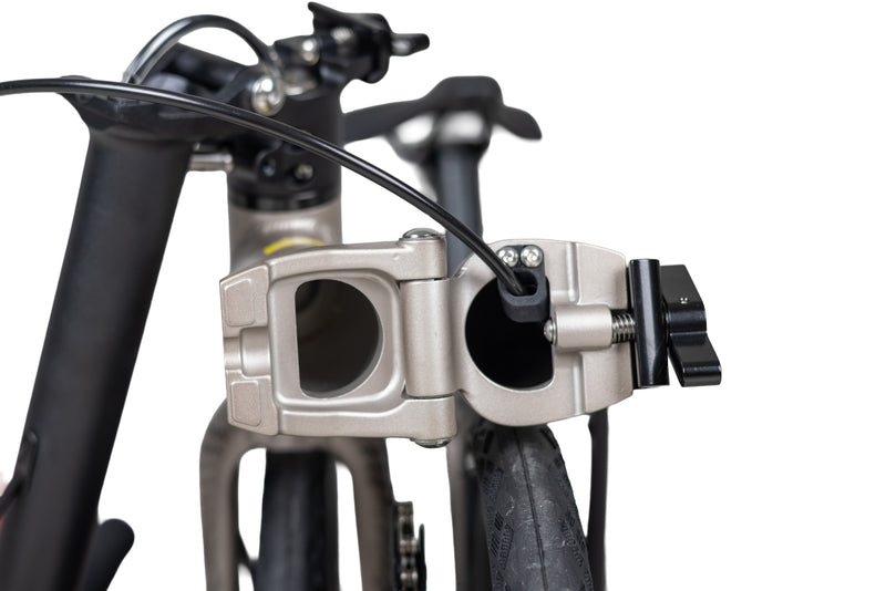 Load image into Gallery viewer, JAVA NEO 12Speed E-shifter 16 Inch Triple-fold Folding Bike
