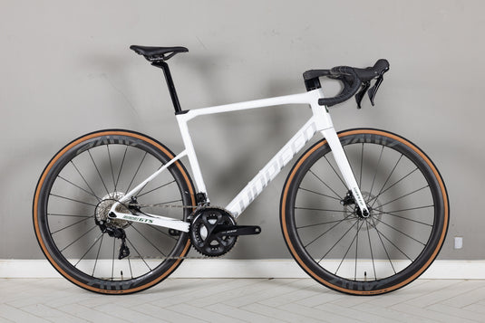 Sunpeed Invincible GTS Carbon Road Bike 105  with Carbon Wheel 11 Speed Warehouse Clearance