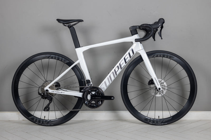 Load image into Gallery viewer, Sunpeed Victory Sport Carbon Road Bike warehouse clearance
