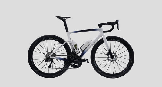 Evolve Cima Carbon Road Bike Ultegra Di2 R8170 with Carbon Spoke Wheelset