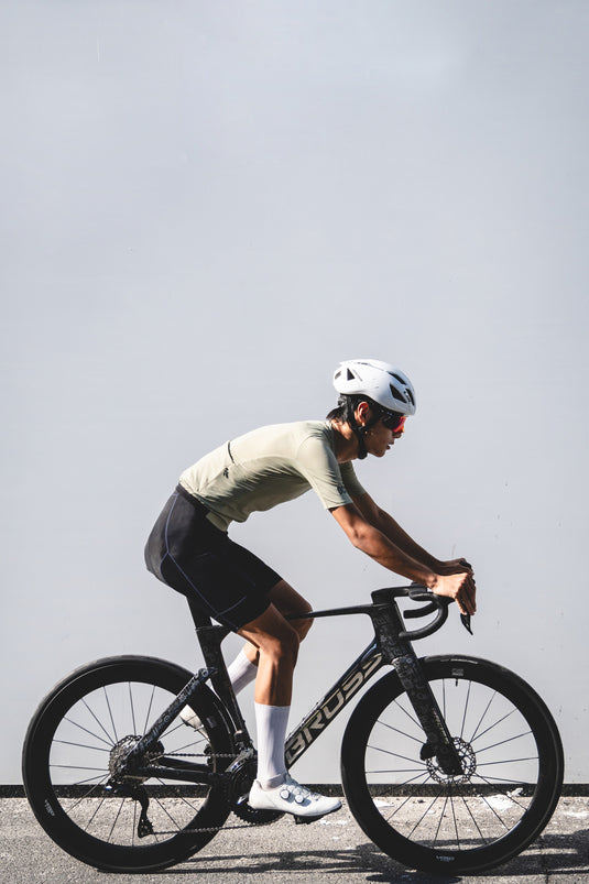 Bross Zenith 3 R7120 Road Bike with Carbon Wheelset