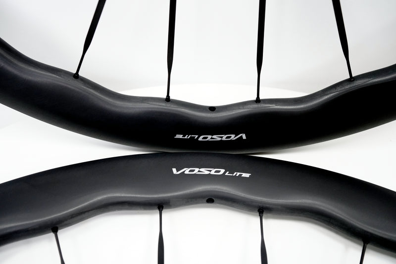 Load image into Gallery viewer, SCOM VOSO Lite Ultimate Undulating Carbon Road Bike Wheels Disc Brake Ceramic Bearings
