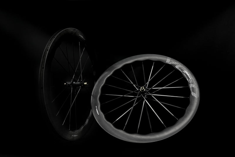 Load image into Gallery viewer, SCOM VOSO Lite Ultimate Undulating Carbon Road Bike Wheels Disc Brake Wheelset
