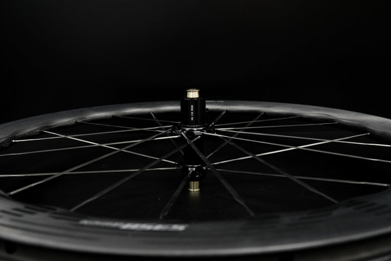 Load image into Gallery viewer, SCOM VOSO Lite Ultimate Undulating Carbon Road Bike Wheels Disc Brake Ceramic Bearings
