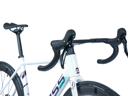 Bross Vagabond 5 plus 105 R7120 Carbon Endurance Road Bike with Carbon Wheels