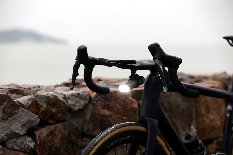 Load image into Gallery viewer, iGPSPORT VS1800S Smart Bicycle Head Light Front Bike Light

