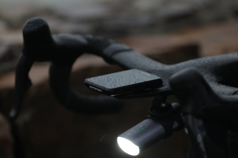 Load image into Gallery viewer, iGPSPORT VS1800S Smart Bicycle Head Light Front Bike Light
