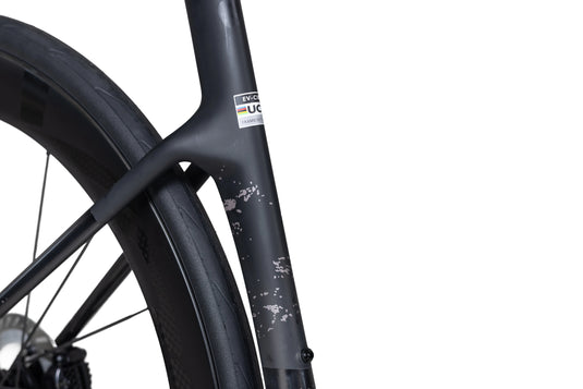 Evolve Cima Carbon Road Bike Ultegra Di2 R8170 with Carbon Spoke Wheelset