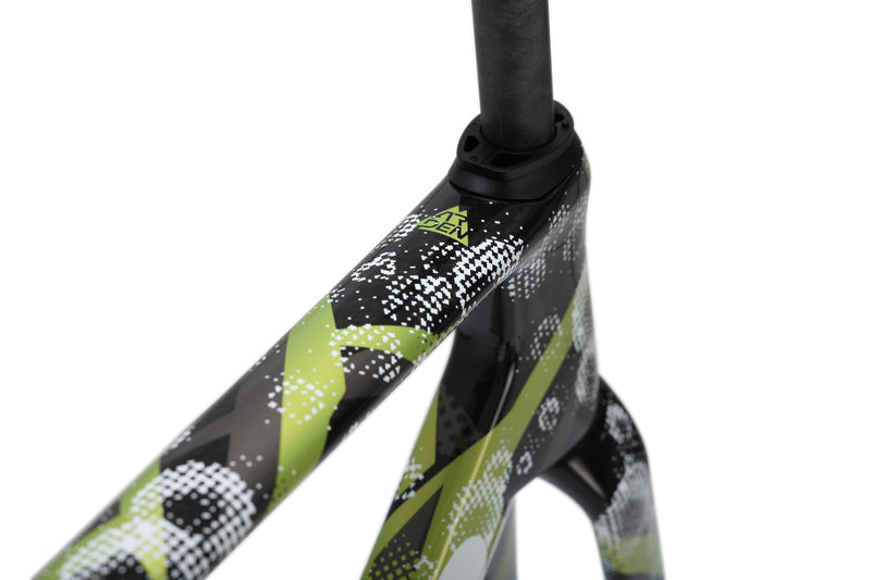 Load image into Gallery viewer, TAVELO Arden Race Carbon Road Bike Frameset
