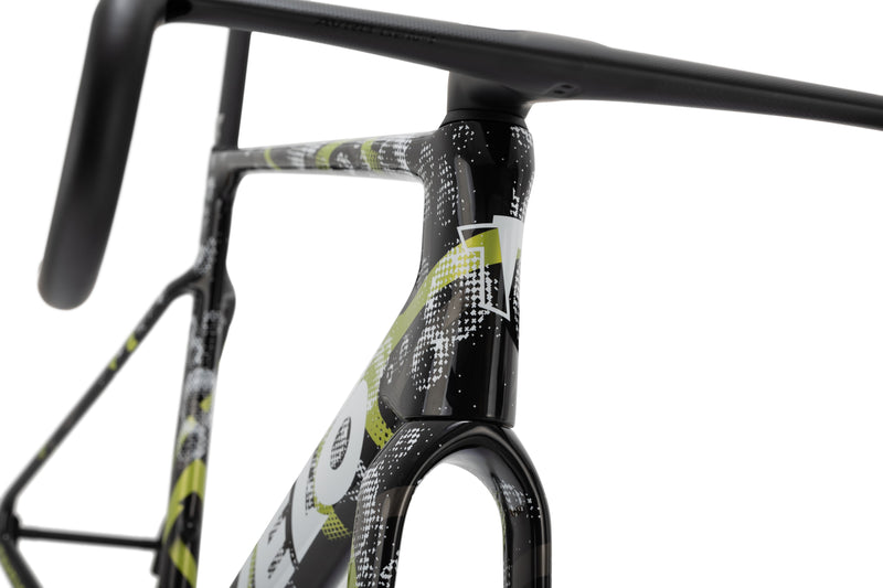 Load image into Gallery viewer, TAVELO Arden Race Carbon Road Bike Frameset
