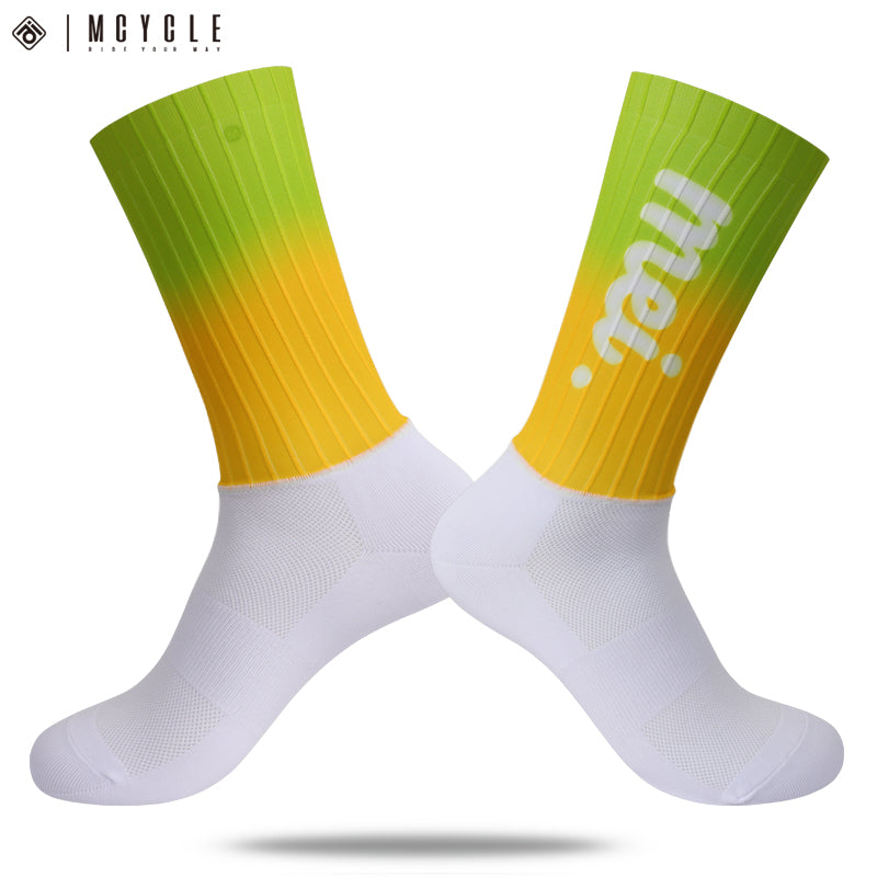 Load image into Gallery viewer, Mcycle Multiple Colors Patchwork Aero Cycling Socks MP048
