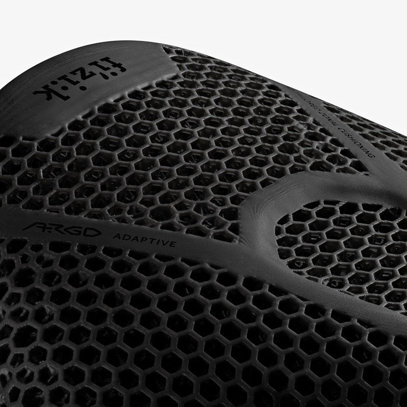 Load image into Gallery viewer, Fizik Vento Argo R1 Adaptive 3D-printed Carbon Bicycle Saddle
