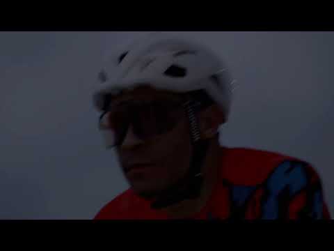Load and play video in Gallery viewer, iGPSPORT VS500 Smart Bike Head Light Front Bicycle Light
